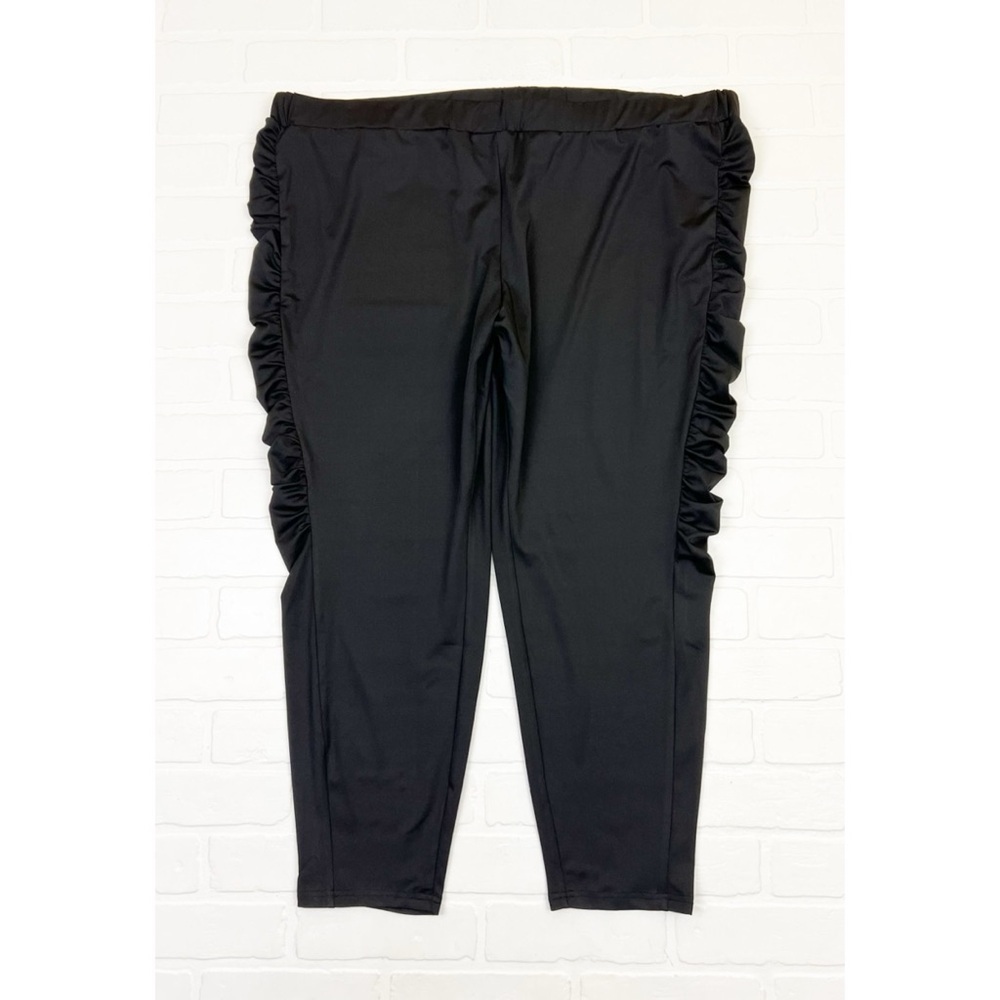 Bloomchic Ruched Side Ankle Crop Leggings Black Plus Size 28